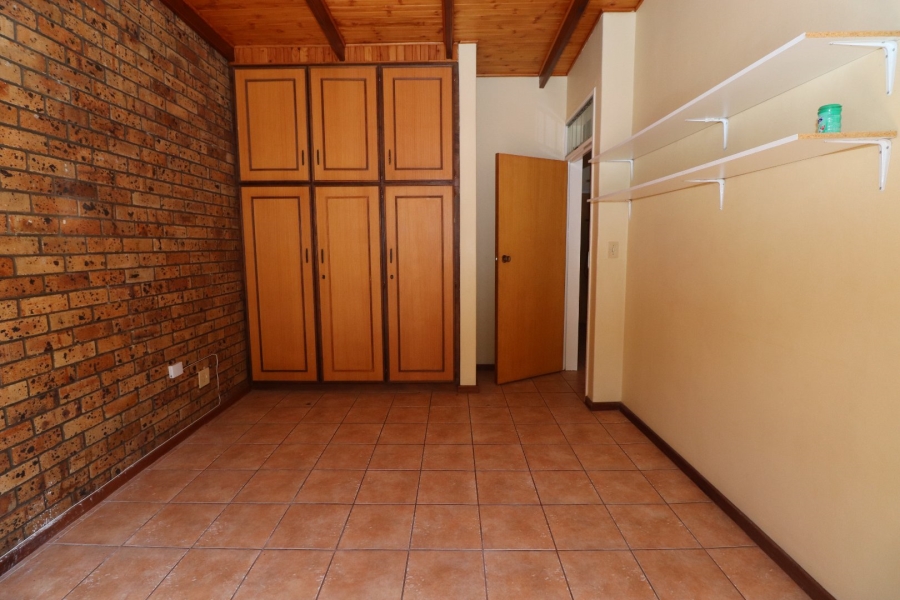 To Let 3 Bedroom Property for Rent in Irene Park North West